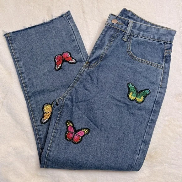 Empty Soda Butterfly 🦋 Blue Jeans, NWOT- size M - Picture 4 of 12